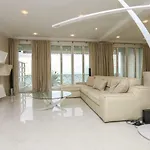 Seafront Modern Apartment