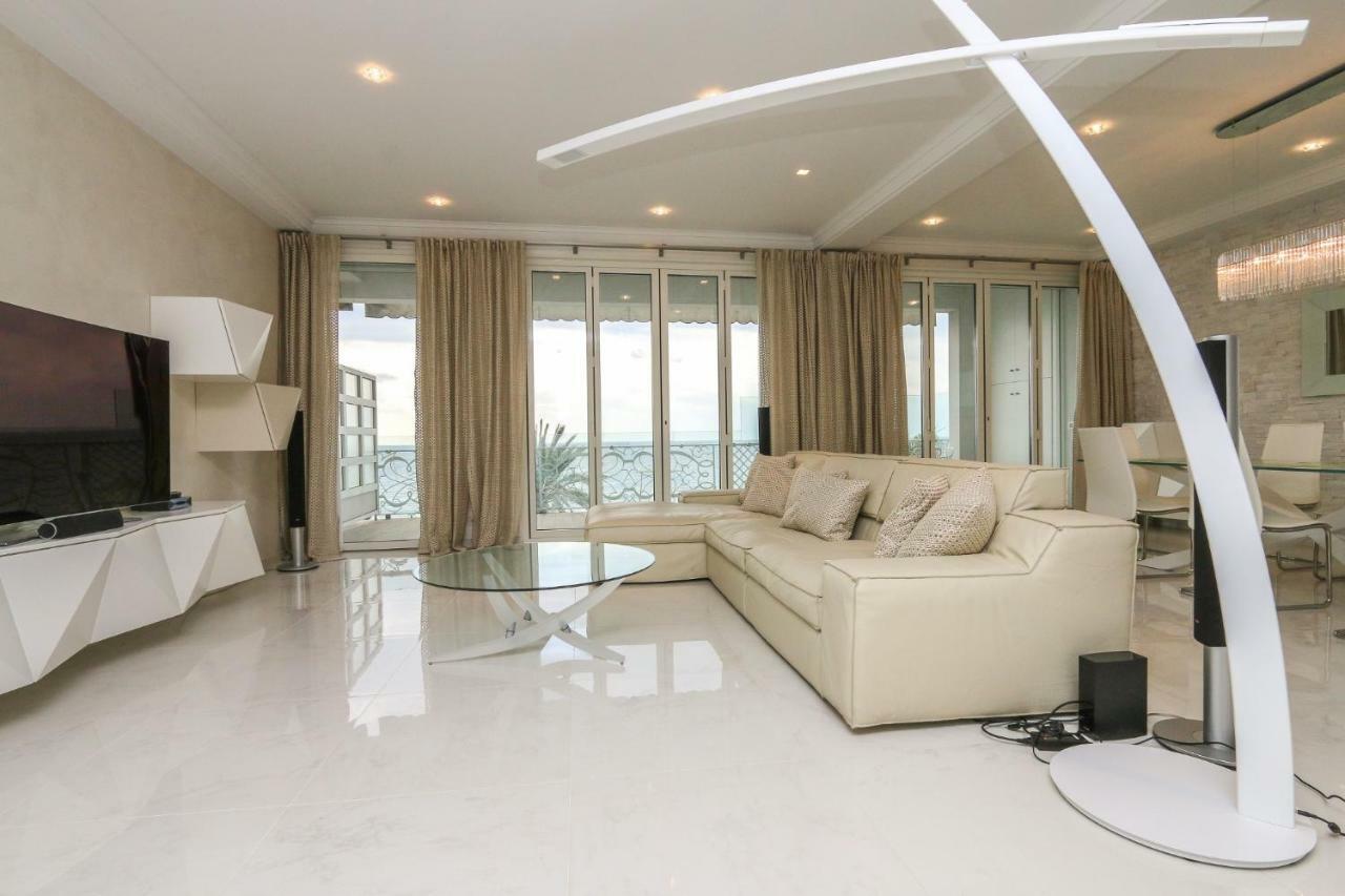 Seafront Modern Apartment Nizza